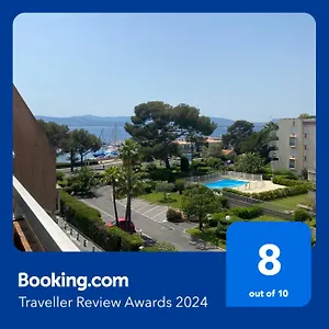 https://appartement-vue-mer-port-santa-lucia.fr-provencehotel.com