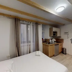 https://le-veyrier-small-studio-for-2-people-in-the-heart-of.hotels-rhonealpes.com