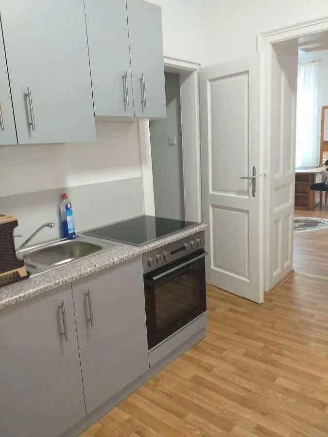 Apartment Ferienwohnung Schloessel 10 Wien