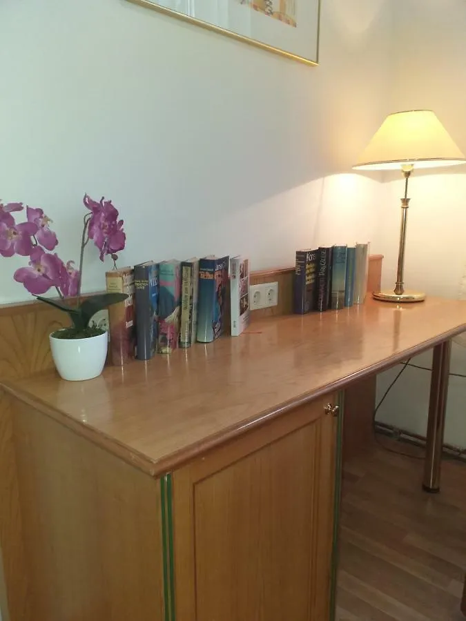 וינה Ferienwohnung Schloessel 10 0*,